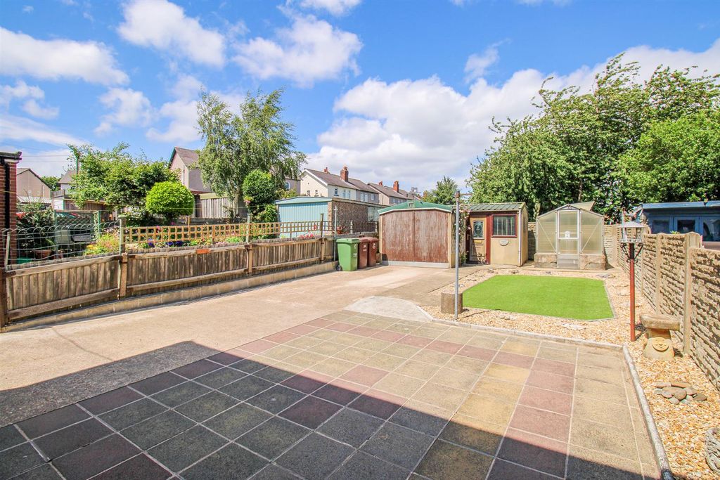 Property photo 2 of 13 Outside