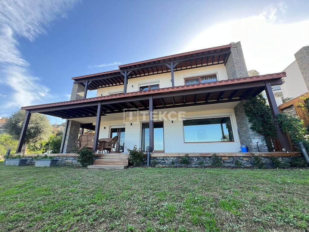 Property photo 1 of 16
