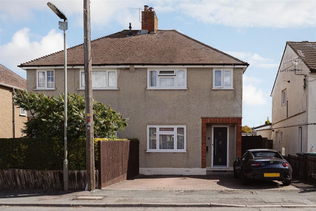 Property photo 2 of 15 17.Jpg