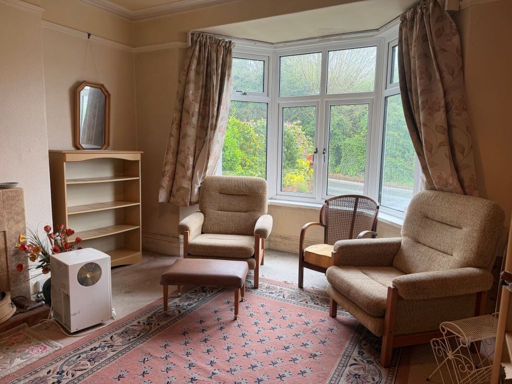 Property photo 3 of 31