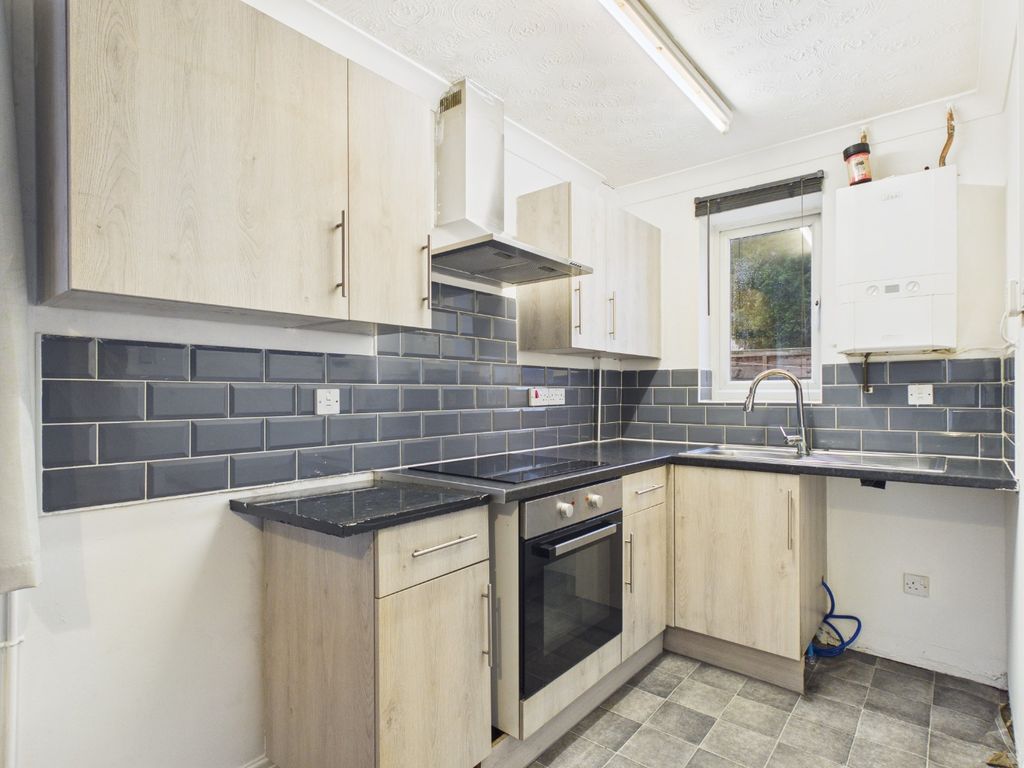 Property photo 3 of 9 4852607