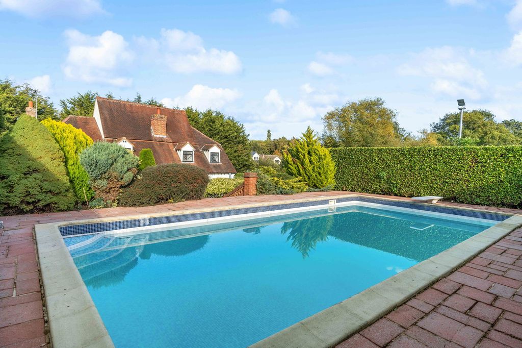 Property photo 3 of 74