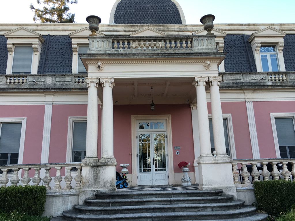 Property photo 1 of 51