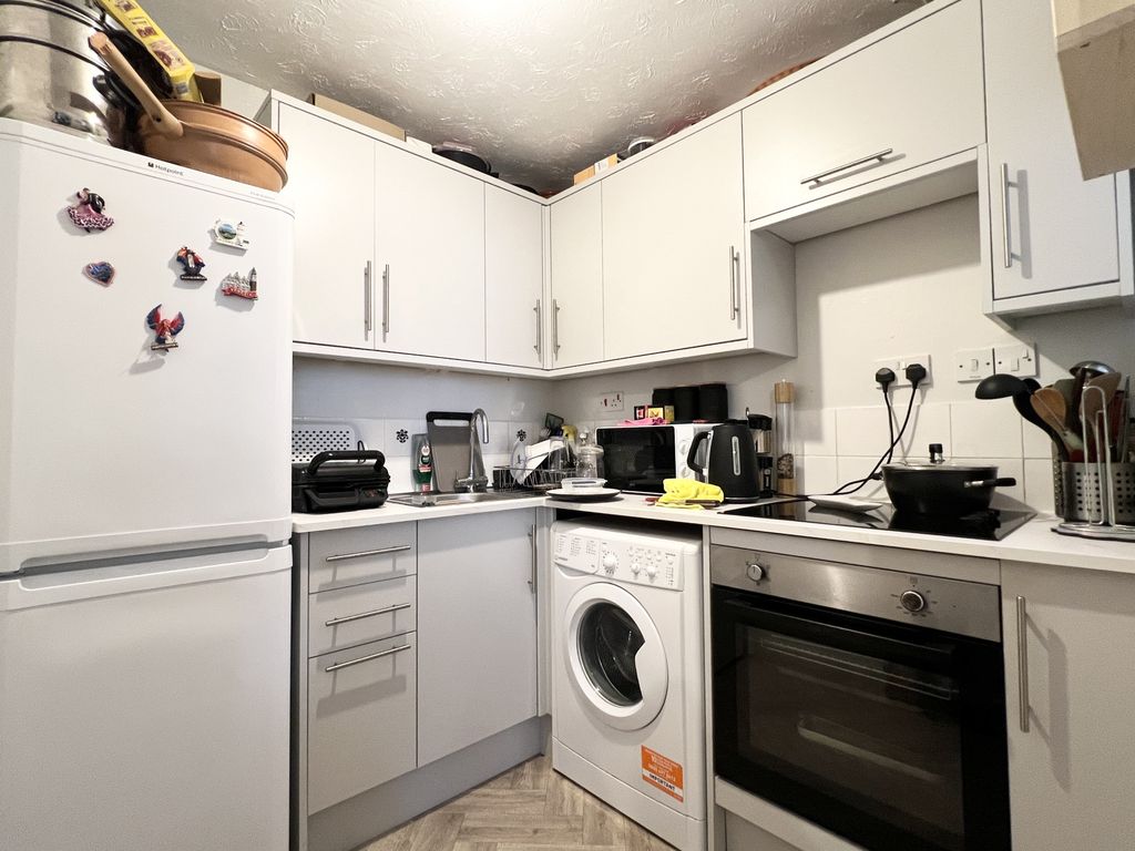 Property photo 3 of 5