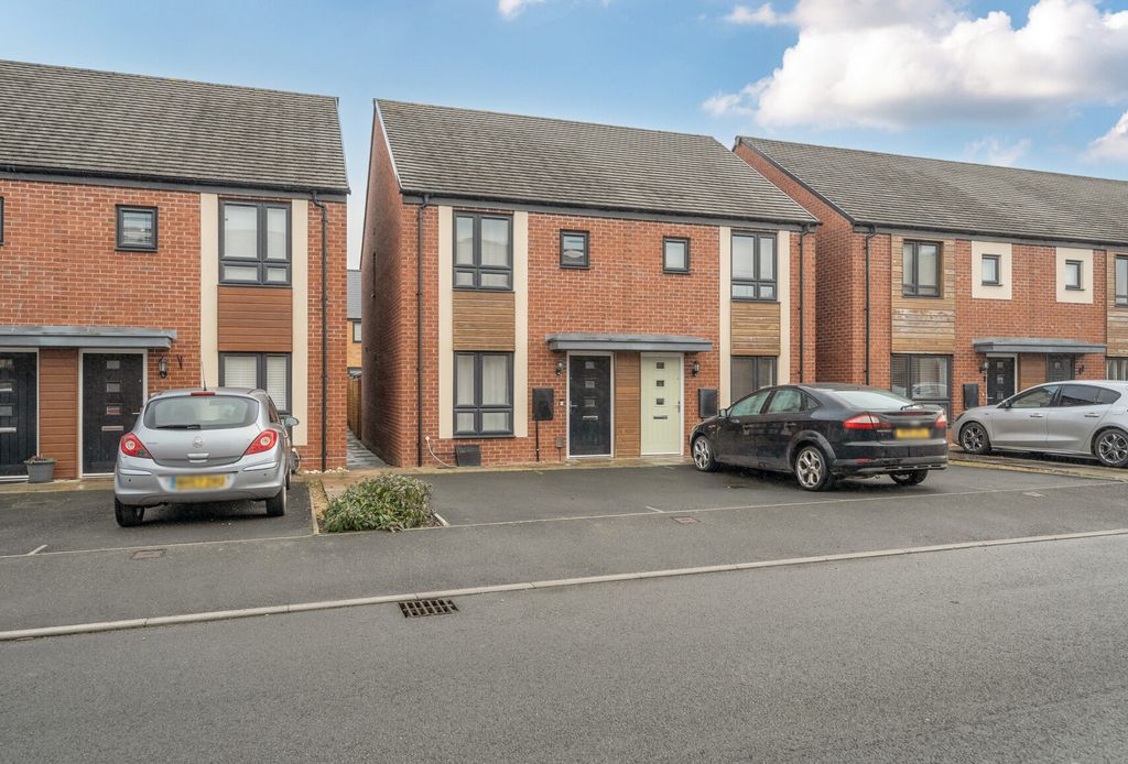 Property photo 1 of 11 1406228-2-6984B4B...