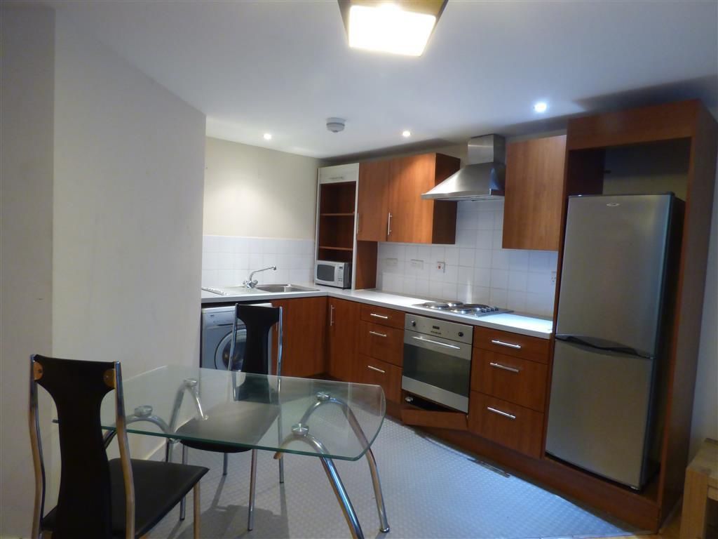 Property photo 3 of 6 Kitchen