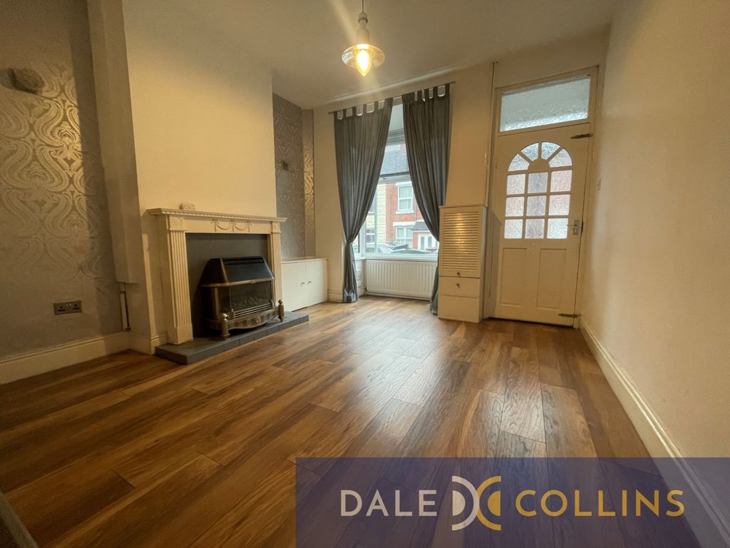 Property photo 3 of 8 Photo 3