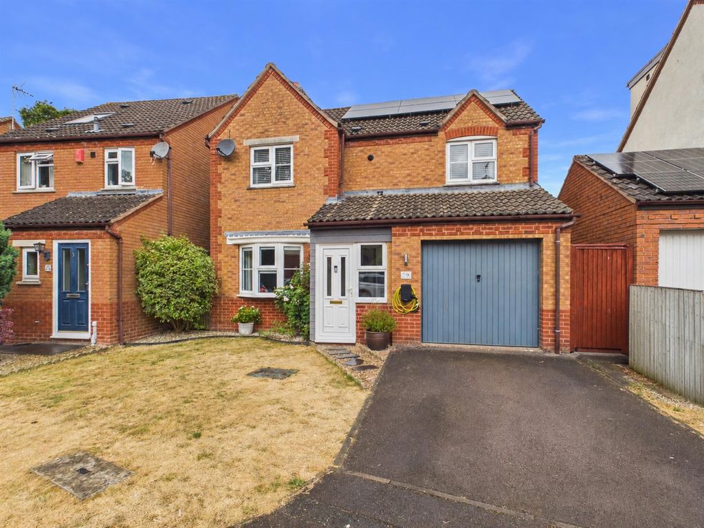 Property photo 1 of 27