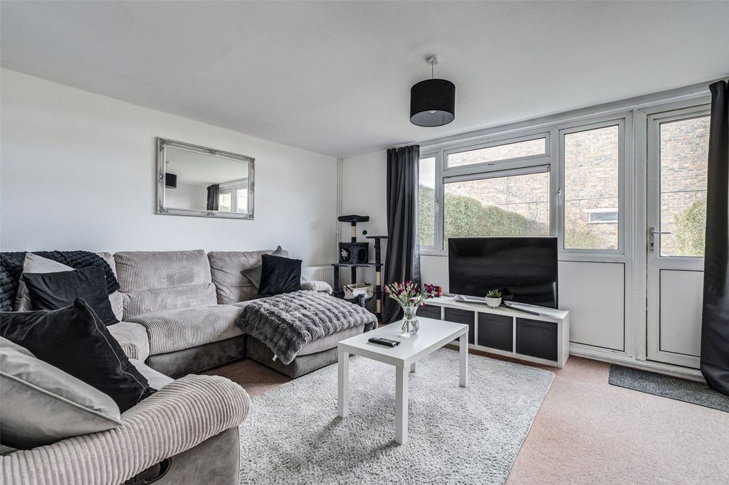 Property photo 3 of 15 Picture No. 18