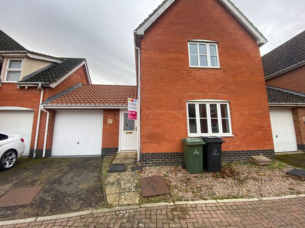 Property photo 1 of 11 Front