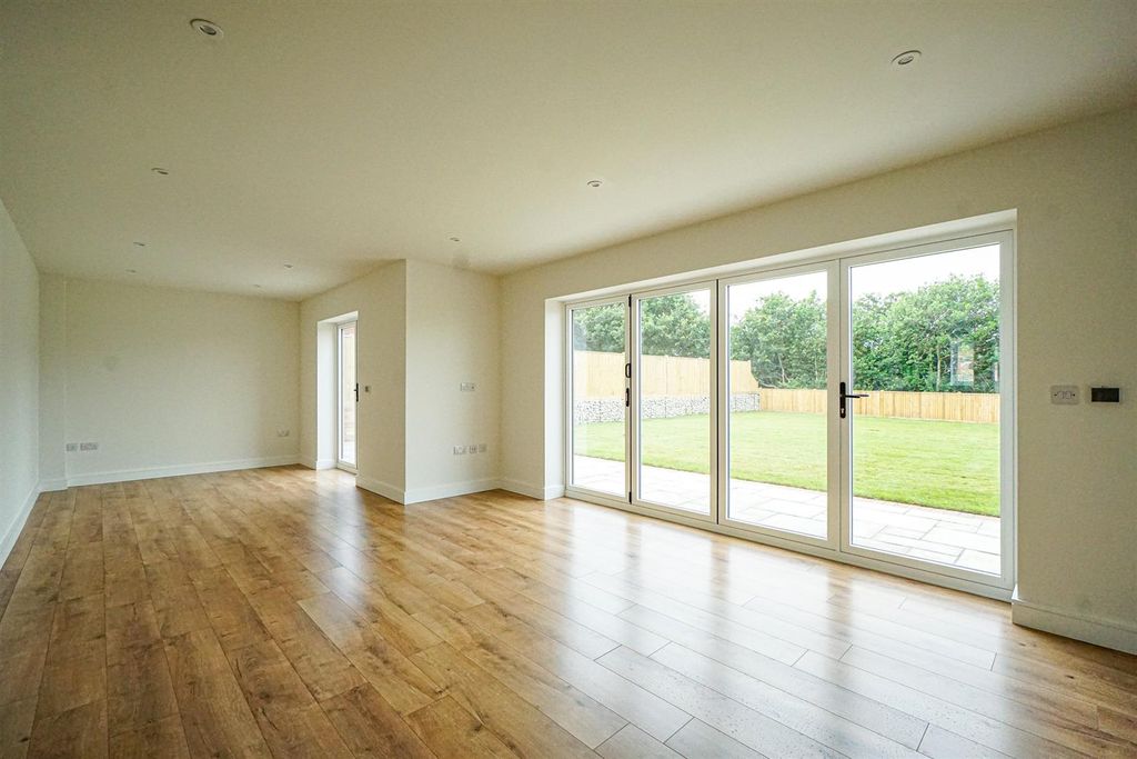 Property photo 2 of 37 Dsc01589_Alto.Jpg