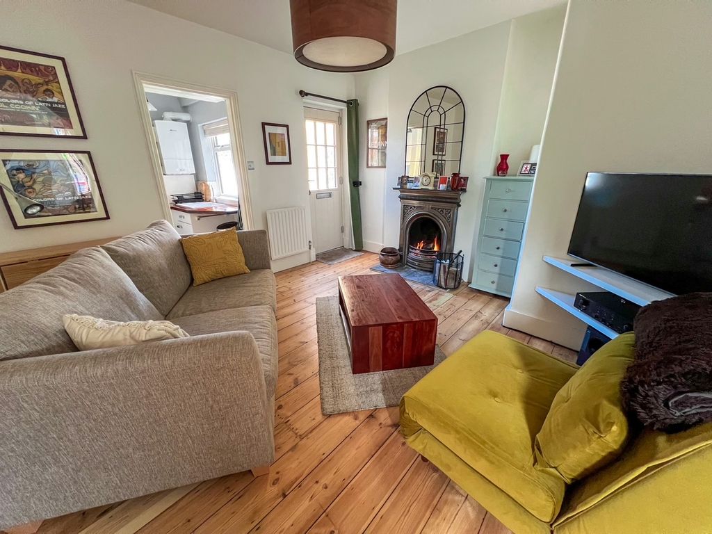 Property photo 1 of 23