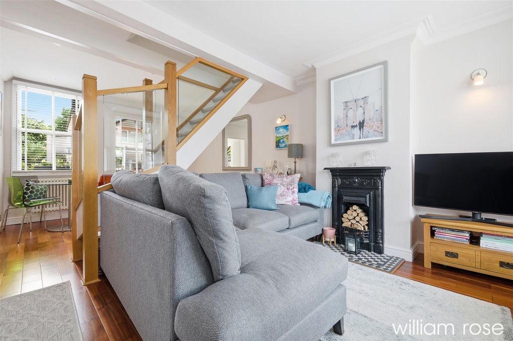 Property photo 3 of 17 12_Img_2527.Jpg