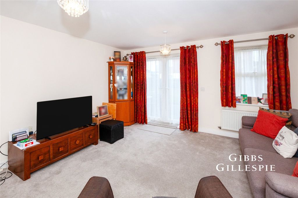 Property photo 2 of 16 Picture No. 19