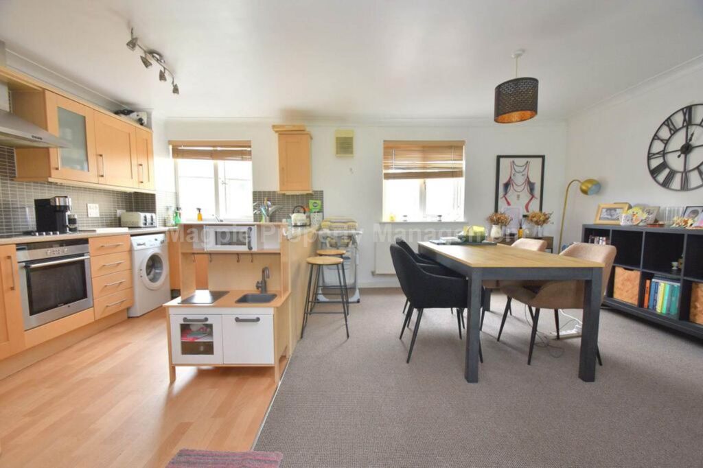 Property photo 3 of 8
