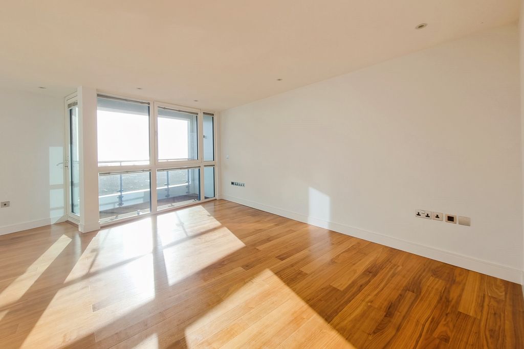 Property photo 3 of 18 20251128_112041