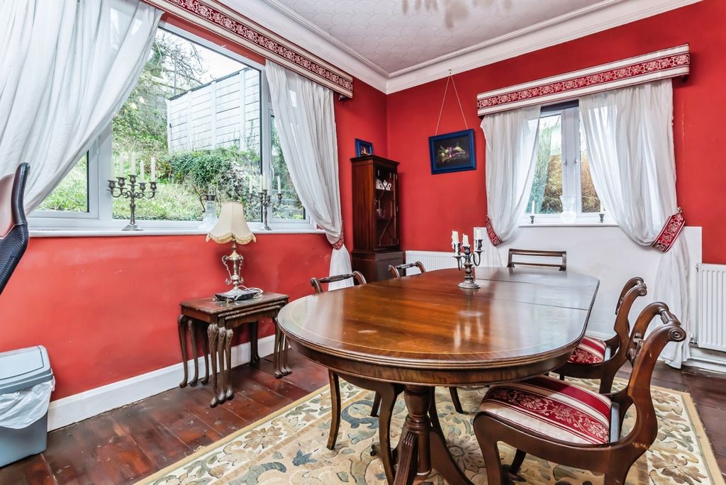 Property photo 3 of 18 Pbox-Img.Jpg