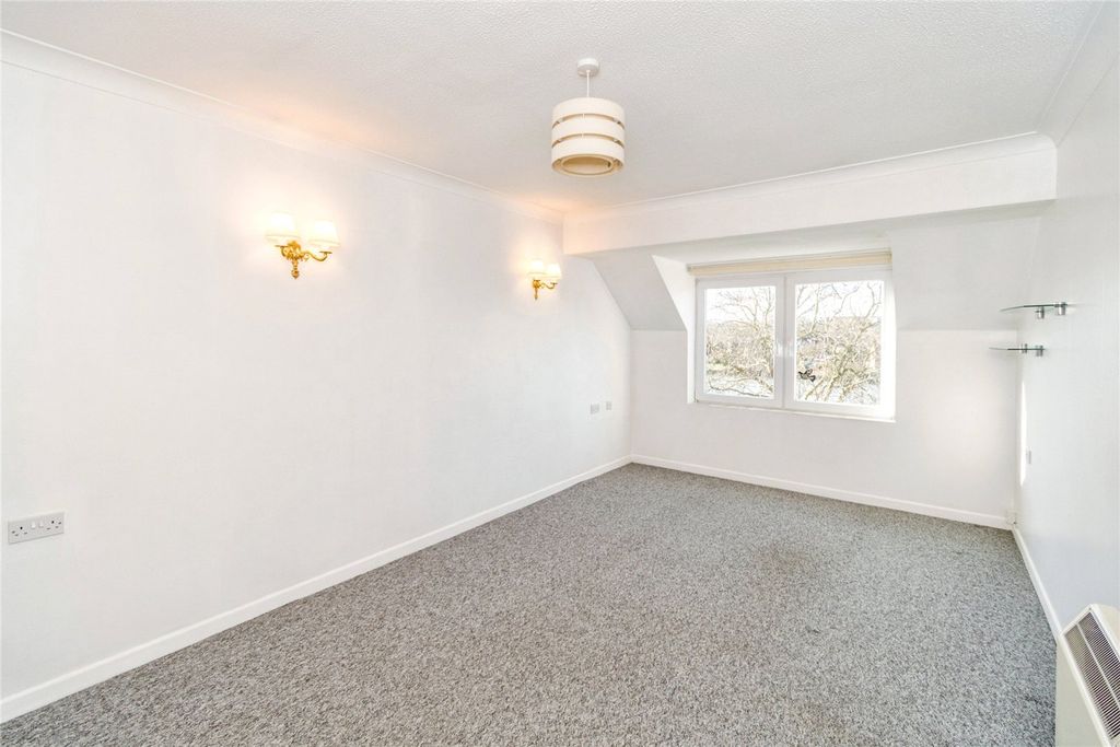 Property photo 2 of 15 Living Room