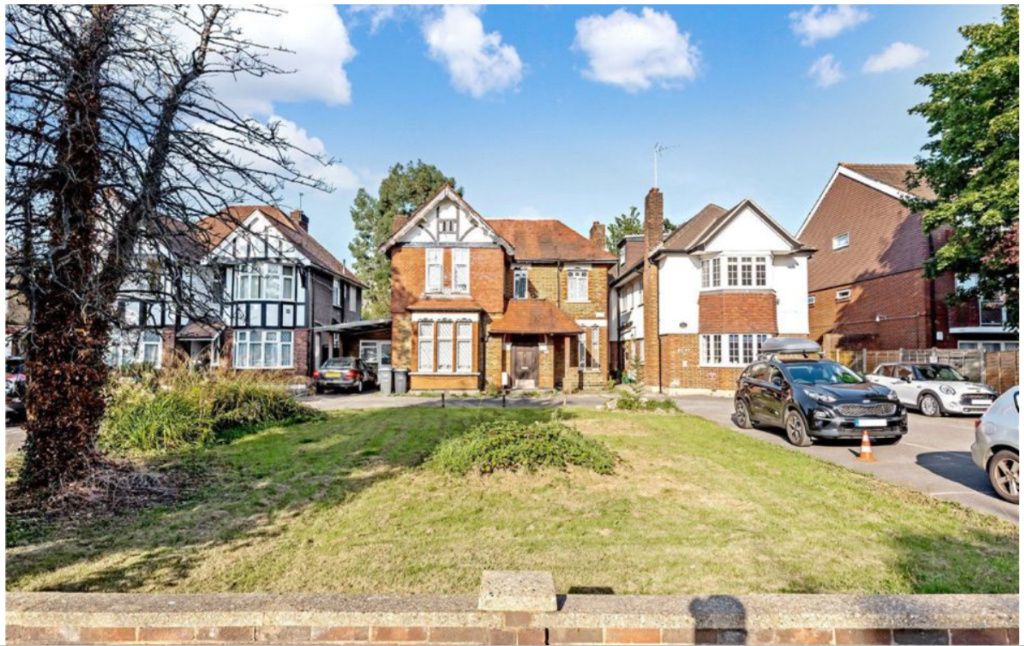 Property photo 1 of 1