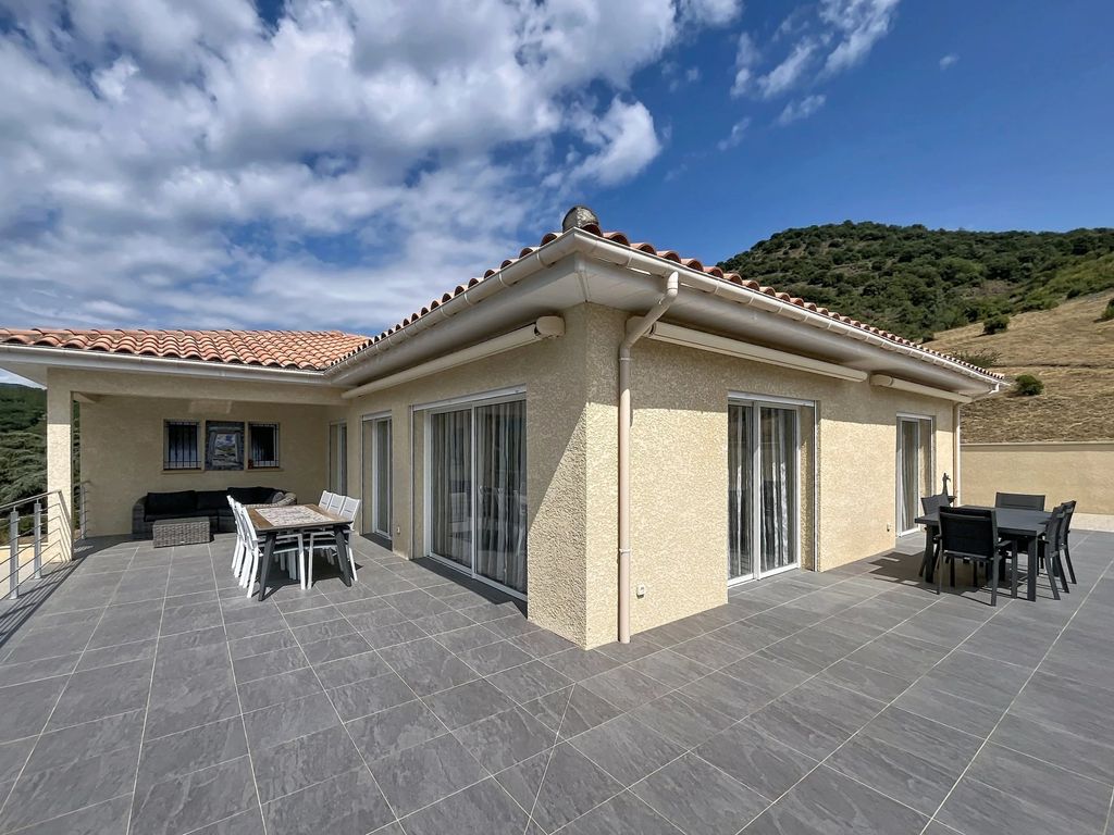 Property photo 3 of 17 Be666F5F42F70F10c2F55F38c4875A40_82d57d261d_3344-Big