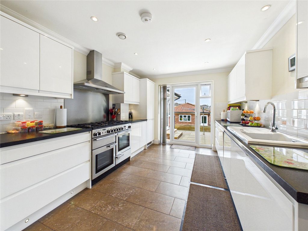 Property photo 2 of 19 Picture 2