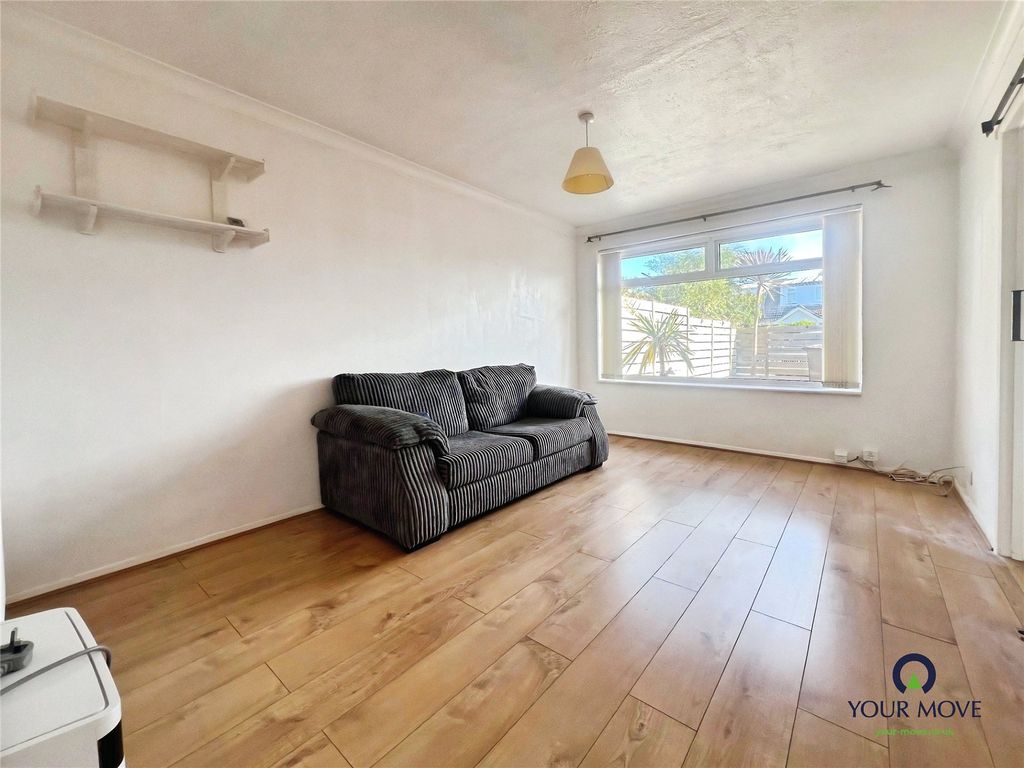 Property photo 2 of 11 Picture No. 03
