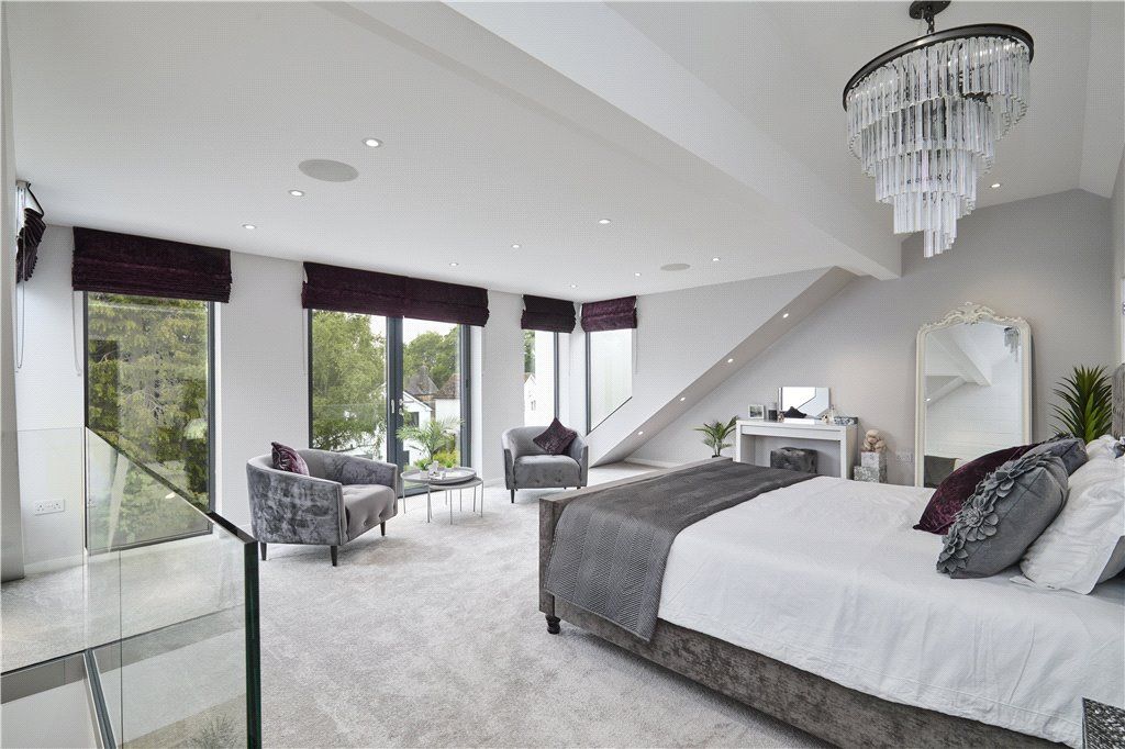 Property photo 3 of 35 Master Bedroom