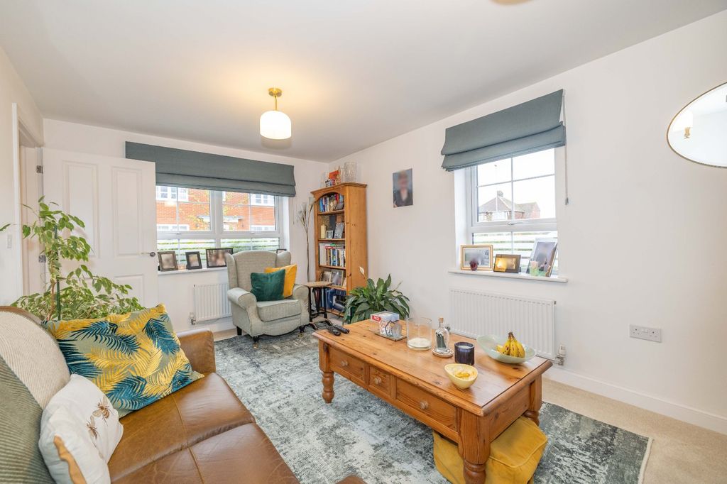 Property photo 2 of 13 Picture 2