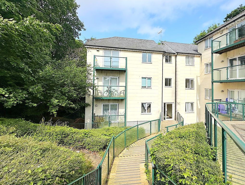 Property photo 1 of 7