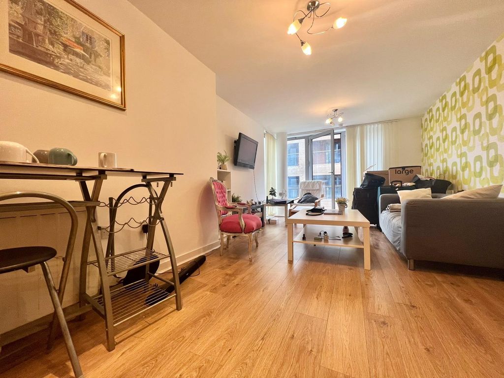 Property photo 3 of 8