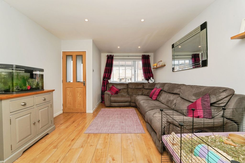 Property photo 2 of 14 Pbox-Img.Jpg