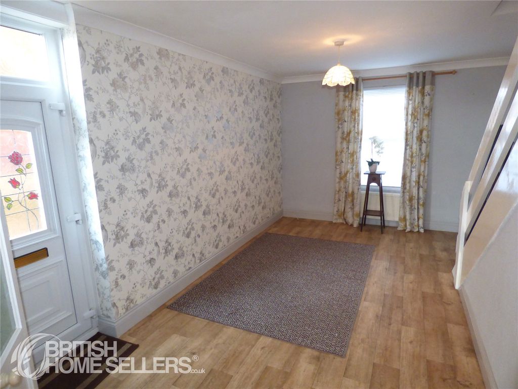 Property photo 3 of 17 Picture No. 12