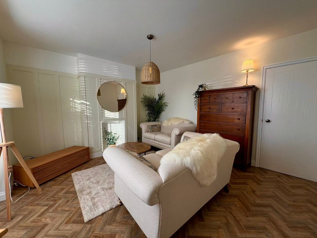 Property photo 3 of 18 Picture No. 57