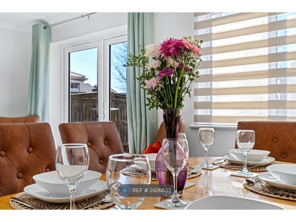 Property photo 2 of 14 Dining Area