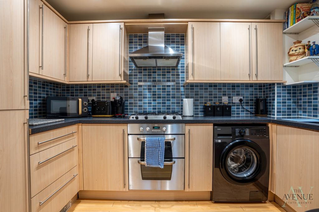 Property photo 3 of 8 4793026