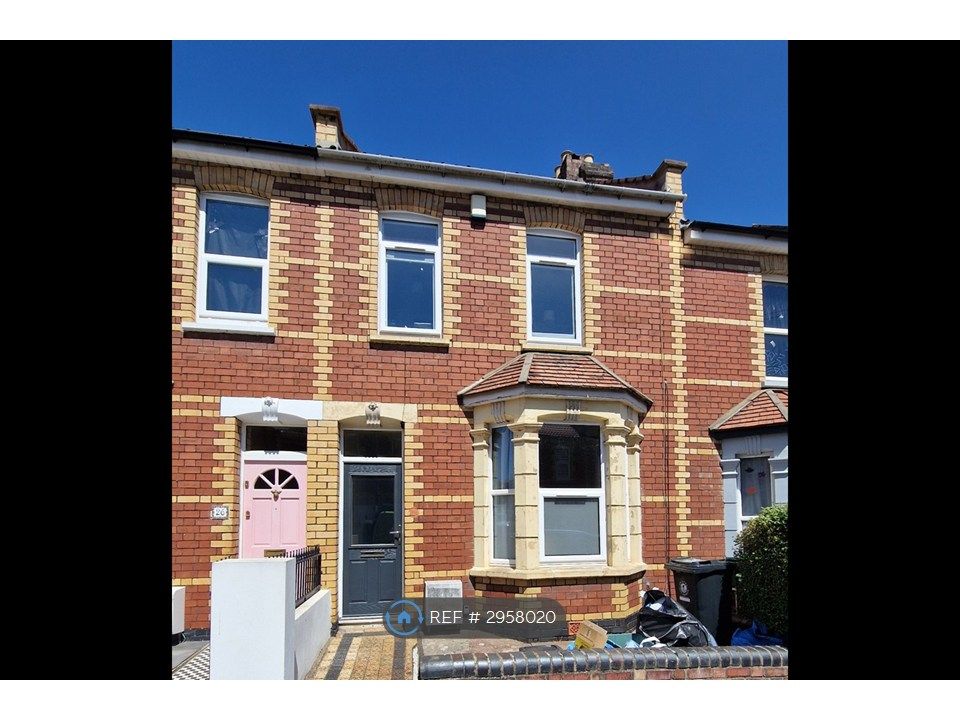 Property photo 1 of 11 Front