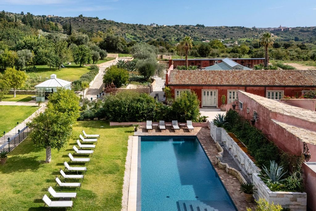 Property photo 1 of 41