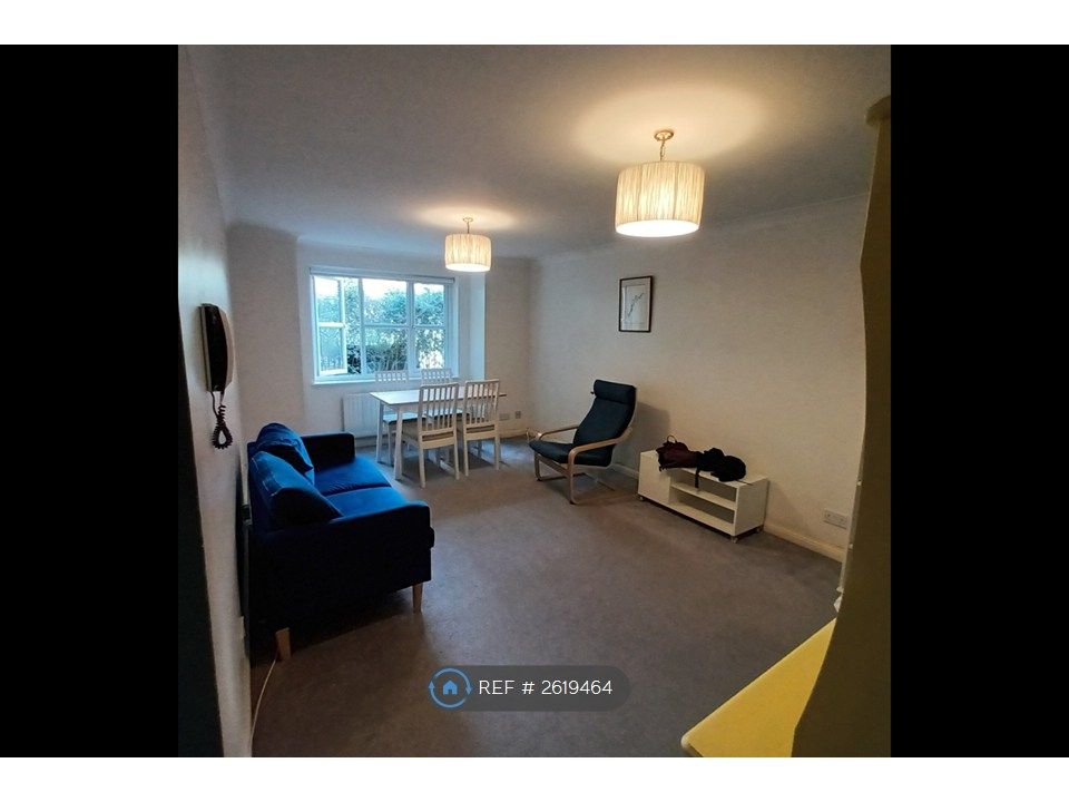 Property photo 2 of 7