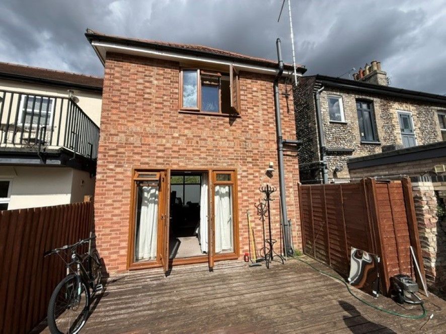 Property photo 3 of 11