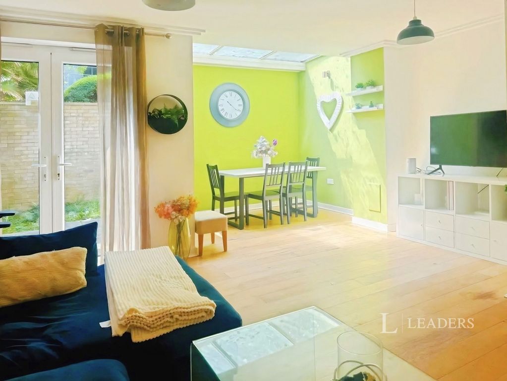 Property photo 1 of 8 Pbox-Img.Jpg