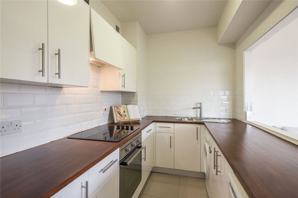 Property photo 3 of 9 Picture No. 09