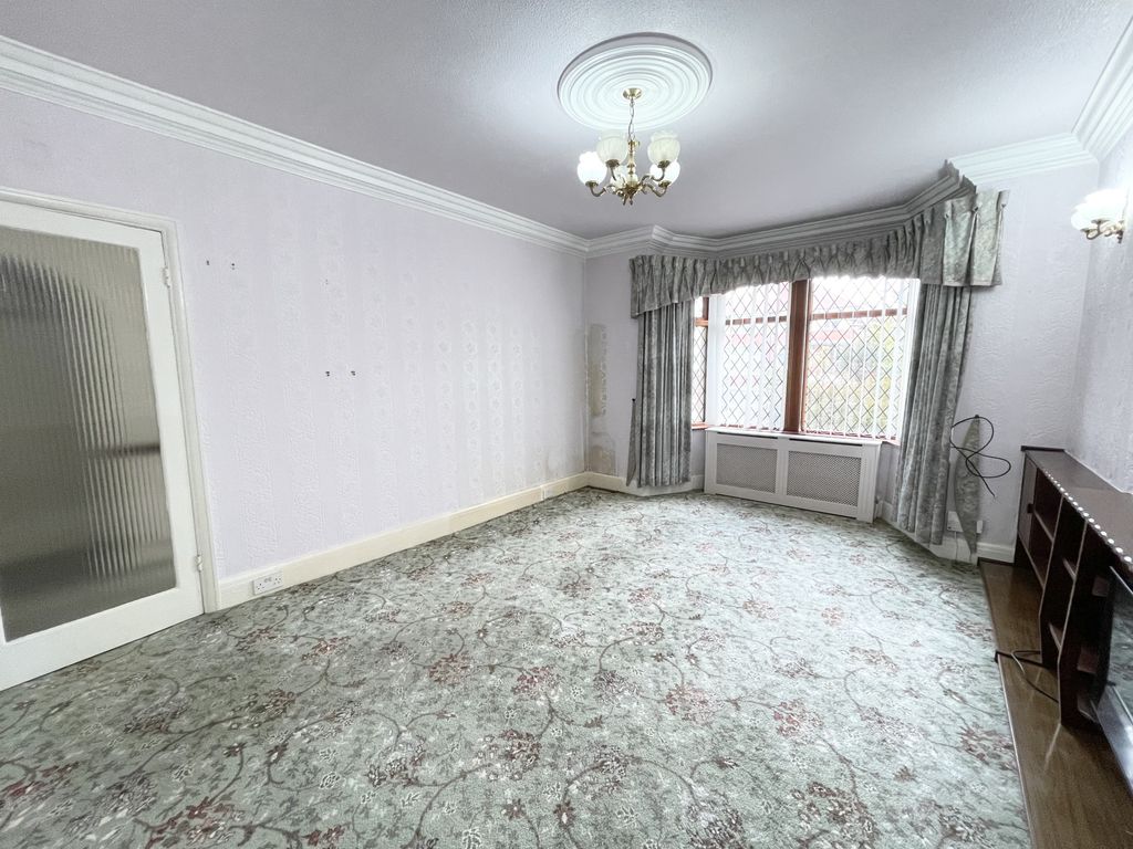 Property photo 3 of 25