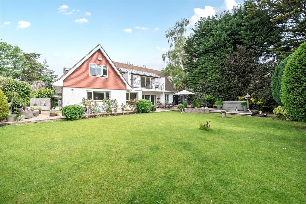 Property photo 2 of 44 Picture No. 45
