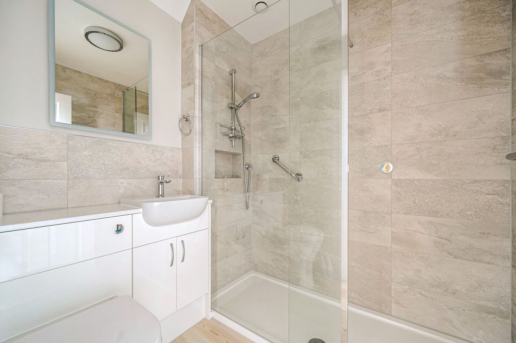 Additional image 11 of 4 bed detached house for saleShepherds Way, Liphook GU30