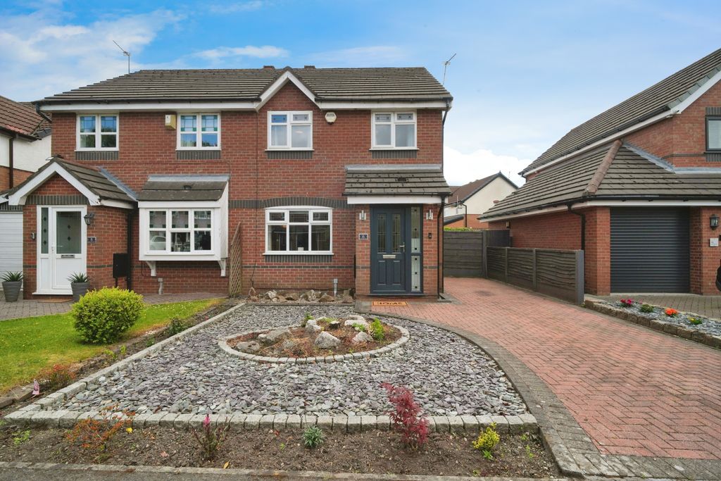 Property photo 1 of 18