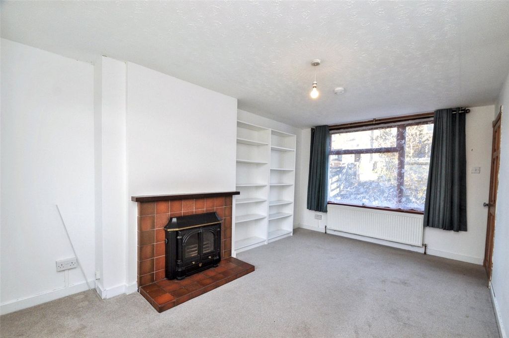 Property photo 3 of 15 Living Room