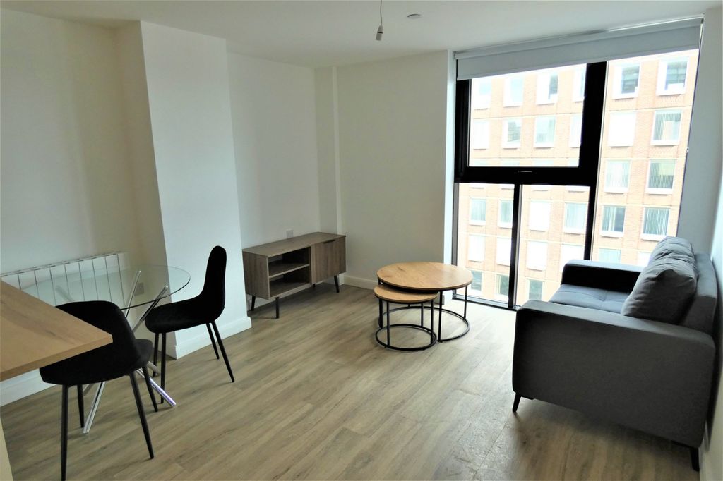 Property photo 2 of 7