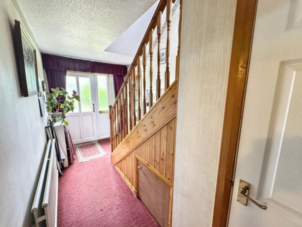 Property photo 2 of 23