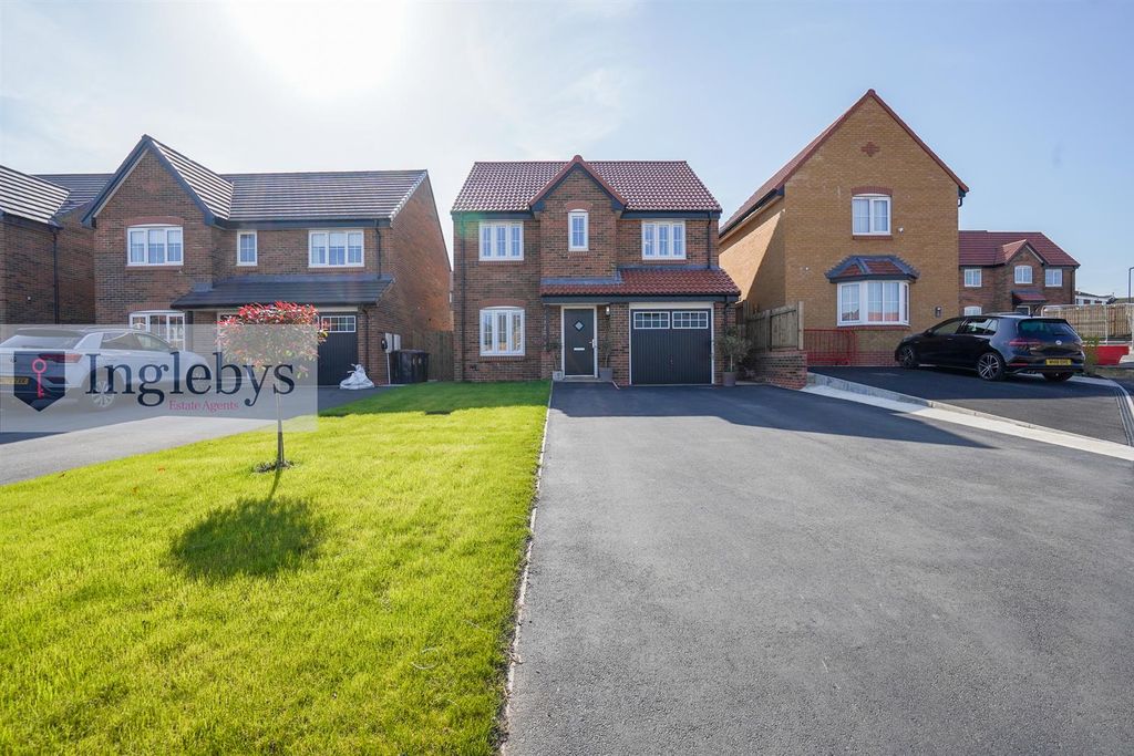 Property photo 1 of 40