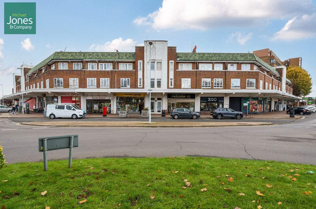 Property photo 1 of 6 External